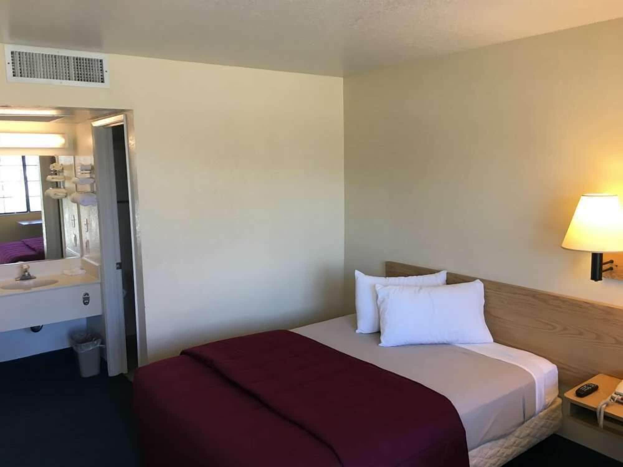 Vagabond Inn Buttonwillow North I-5 Kültér fotó